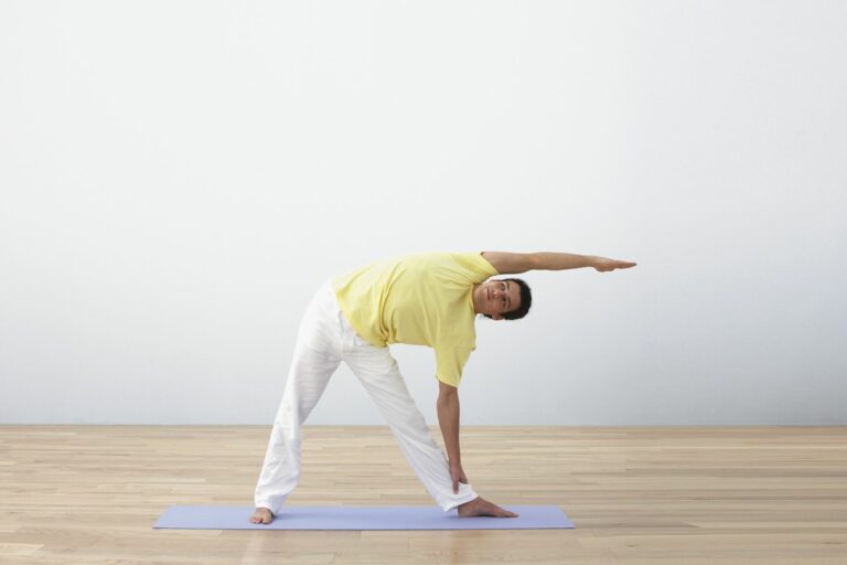 Découvrez les bienfaits du sivananda yoga